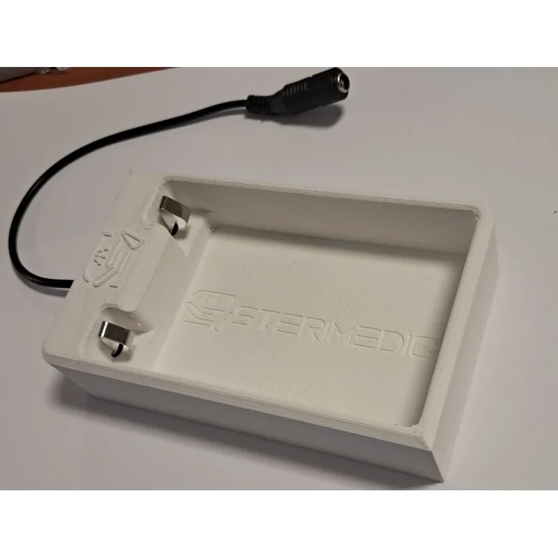 12 V battery charging station without power supply — White