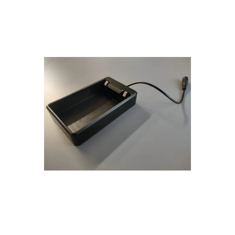 12 V battery charging station without power supply